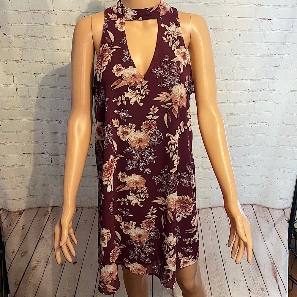 Miami nwot burgundy/wine colored floral dress size medium boho